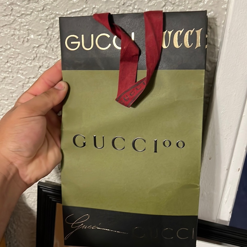 Gucci paper bag